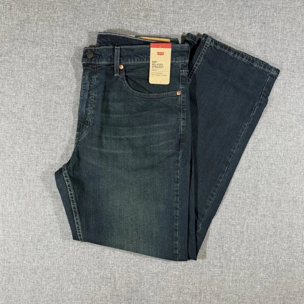 NWT Levi's 559 Relaxed Straight Jeans Mens 36x32 Dark Wash Stretch Denim Pants